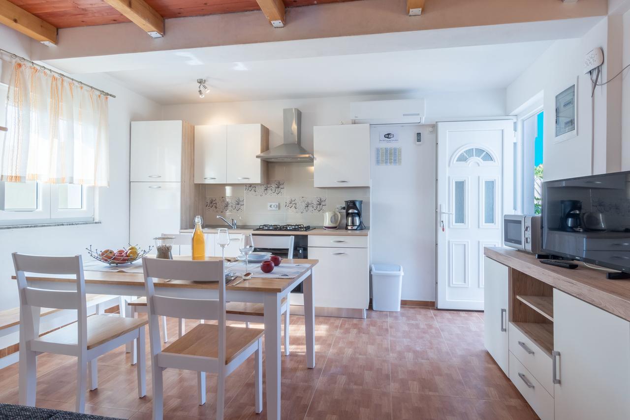Apartments Miocic Razanac Luaran gambar